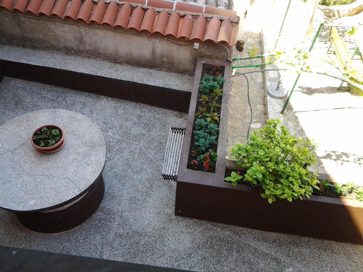 Apartment Mira Црес Экстерьер фото